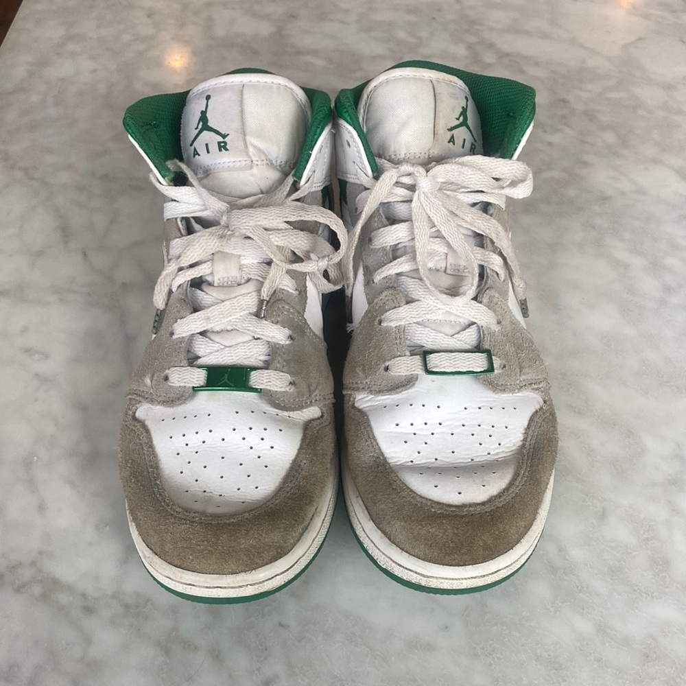 Nike Air Jordan 1 mid SE (GS)